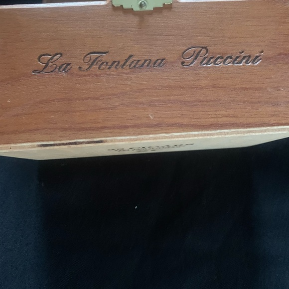 Vintage La Fontana Cigar Box - Picture 3 of 7